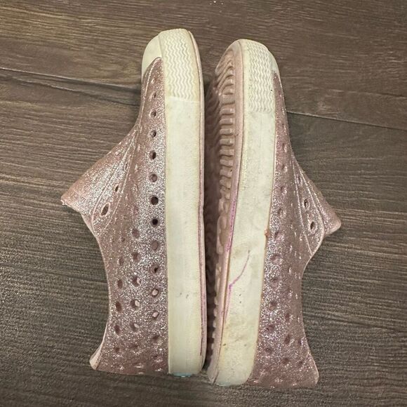 Natives pink glitter rubber washable slip on kids 7 shoes - Picture 4 of 6